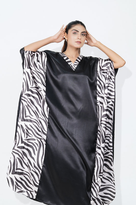 Vittorian bliss Elegance Caftan is very forgiving and loose fitting for maximum comfort and best wear. To choose your favourite colour from vittorian bliss caftan range so might find yourself buying one in each colour option.