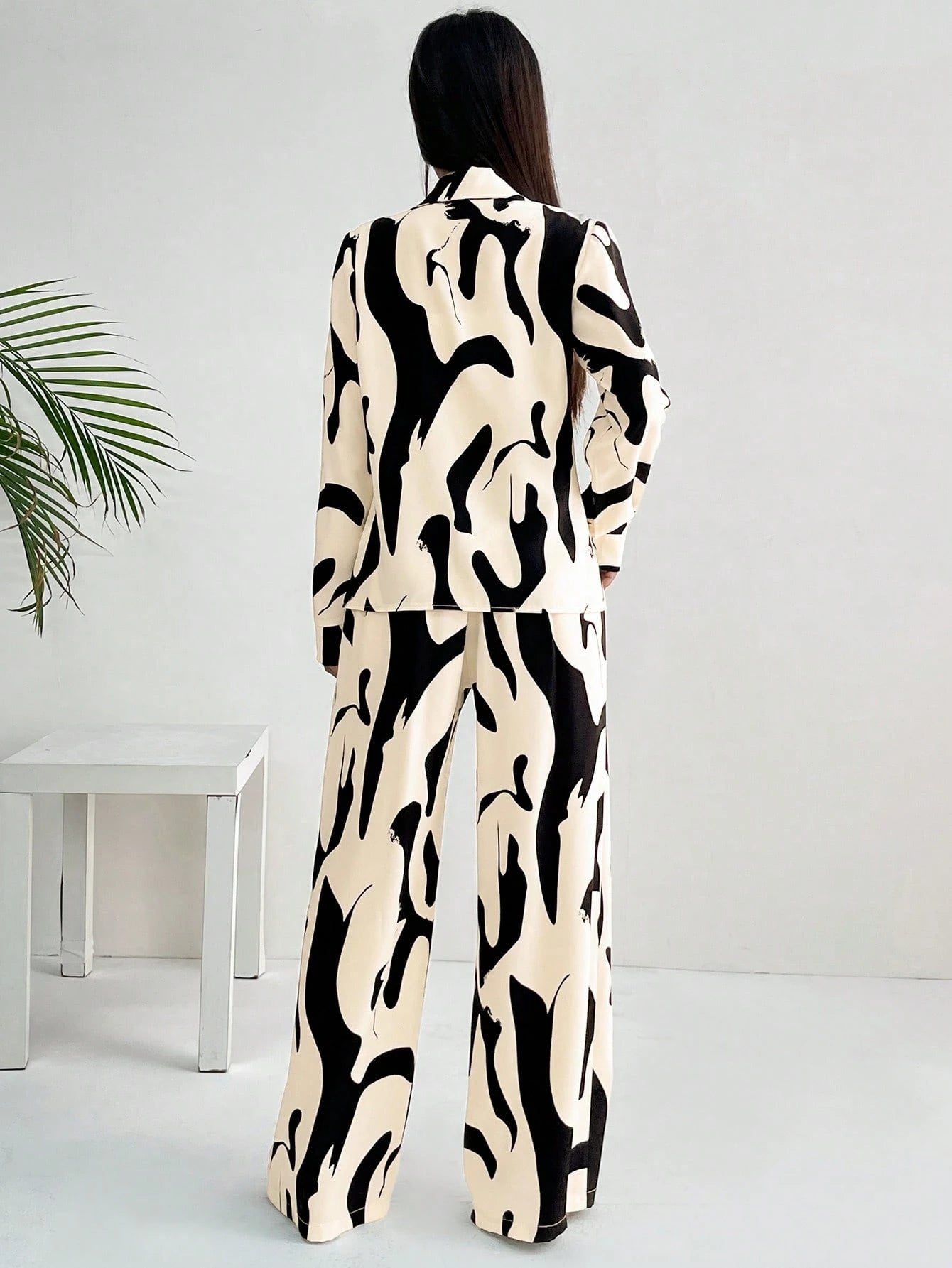 Bella de Fashion Batch-1 Premium soft cotton-feel fabric, specially designed for the summer season.