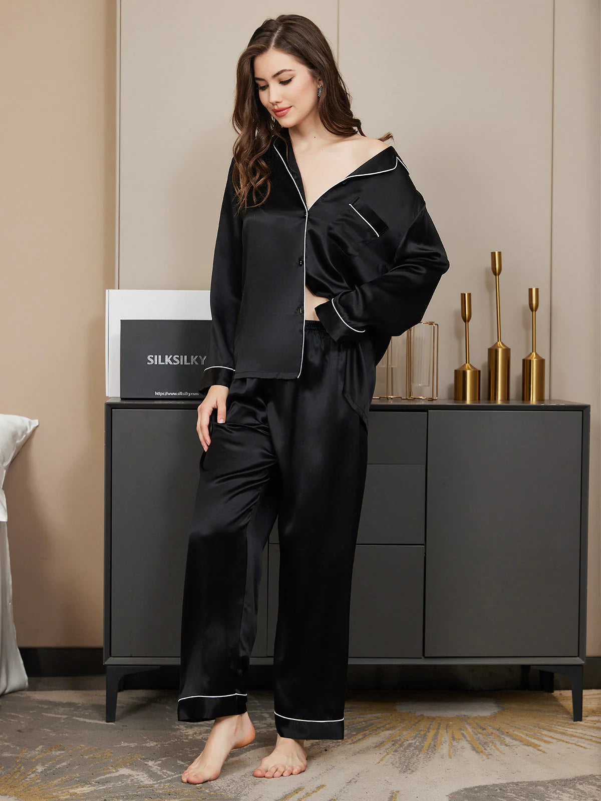 Bella de Fashion Trendy Touches Contrast Pipping Satin Silk Black Pajama Set  ARJ-PJ27-BLK