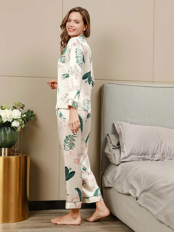 She's inn Elegant Slumber Pajamas Printed Comfortable & Luxurious Silky Satin Nightwear Pajama Set